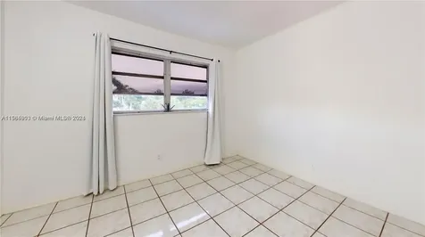 580 Egret Drive Hallandale Beach FL 33009