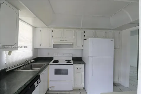 580 Egret Drive Hallandale Beach FL 33009