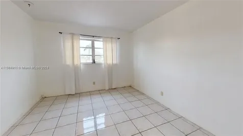 580 Egret Drive Hallandale Beach FL 33009