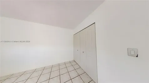 580 Egret Drive Hallandale Beach FL 33009