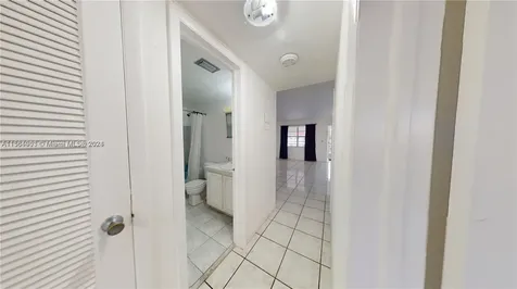 580 Egret Drive Hallandale Beach FL 33009