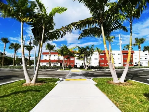 580 Egret Drive Hallandale Beach FL 33009