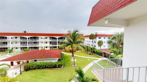 580 Egret Drive Hallandale Beach FL 33009
