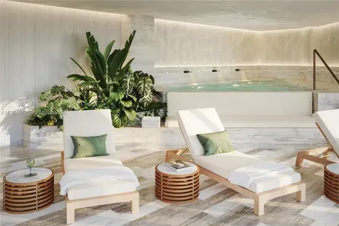 5333 Collins Avenue Miami Beach FL 33140