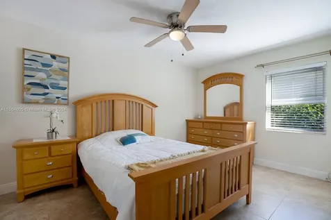 9409 SW 186th Street Cutler Bay FL 33157