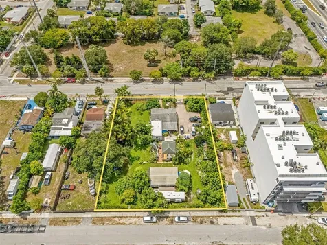 2647 NW 87th Street Miami FL 33147