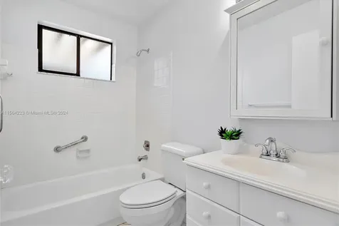 971 NW 79th Terrace Plantation FL 33324