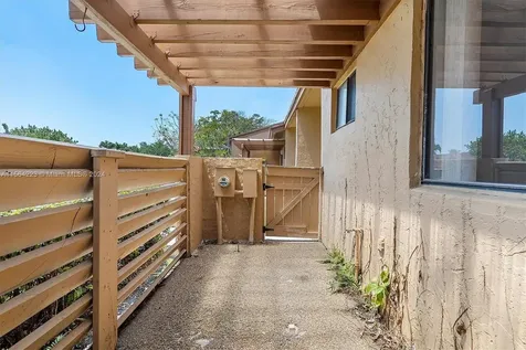 971 NW 79th Terrace Plantation FL 33324