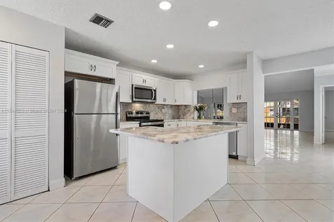 971 NW 79th Terrace Plantation FL 33324