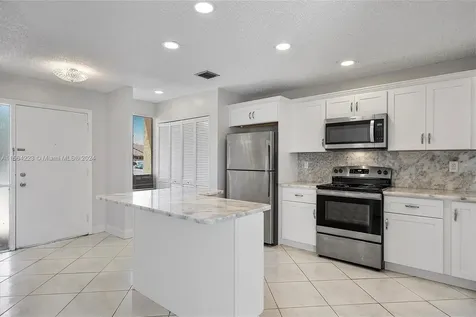 971 NW 79th Terrace Plantation FL 33324