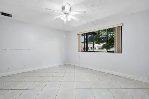 971 NW 79th Terrace Plantation FL 33324