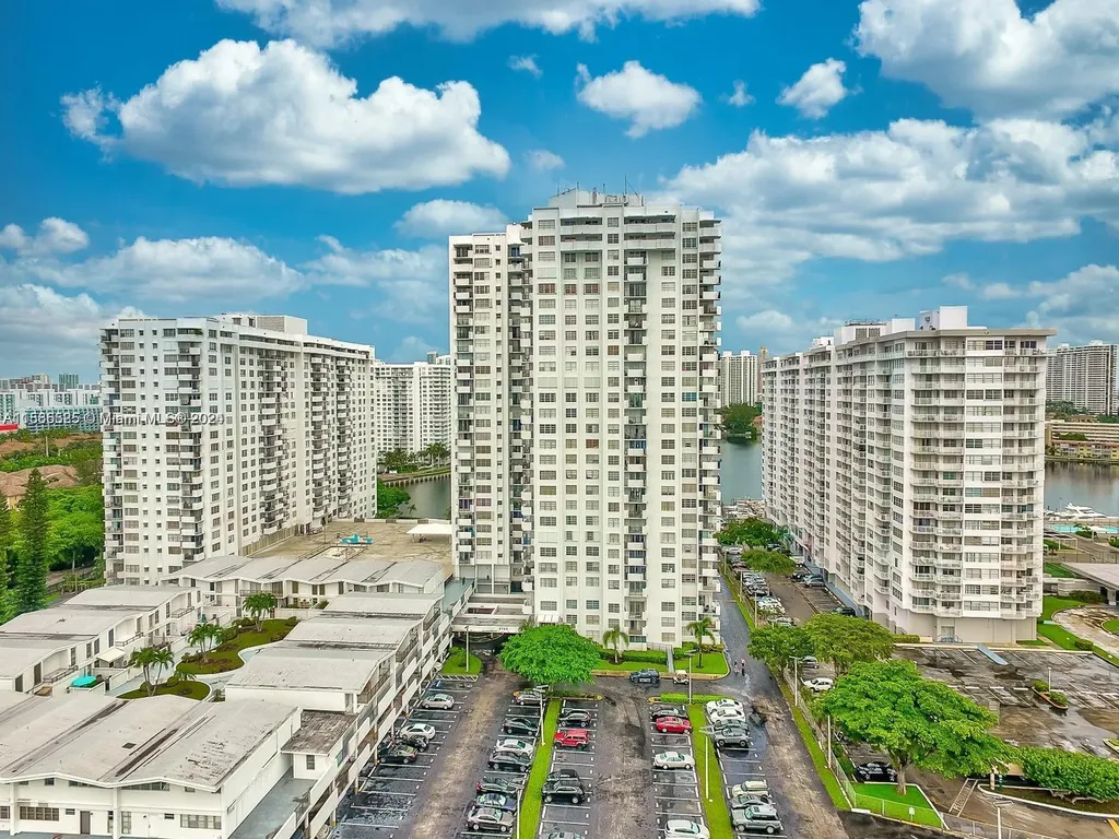 2750 NE 183rd Street Aventura FL 33160