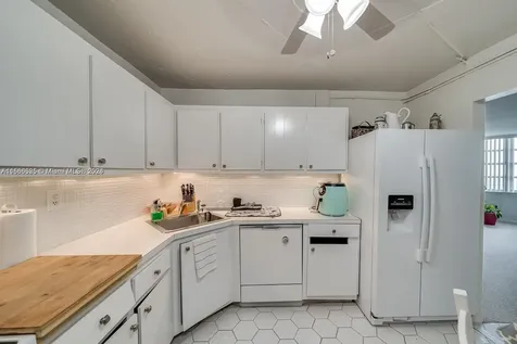2750 NE 183rd Street Aventura FL 33160