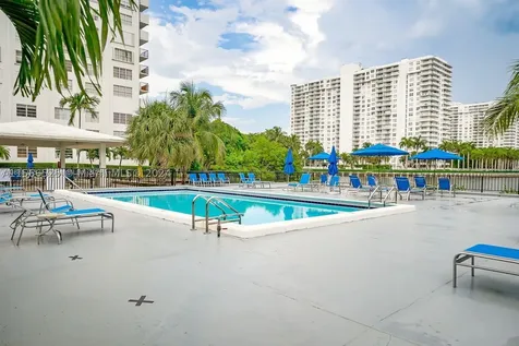 2750 NE 183rd Street Aventura FL 33160