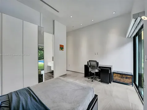 1941 NE 196th Terrace Miami FL 33179