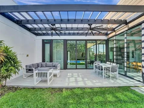 1941 NE 196th Terrace Miami FL 33179