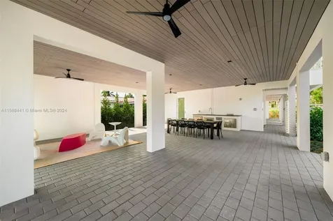 2662 SW 32nd Court Miami FL 33133