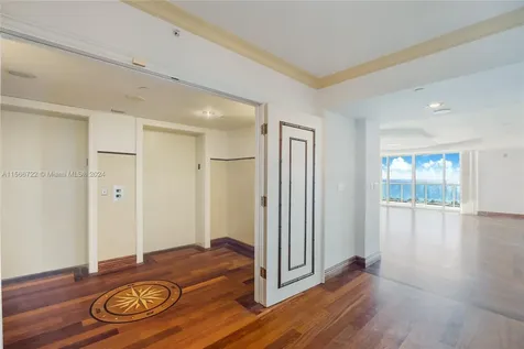 20201 E Country Club Drive Aventura FL 33180