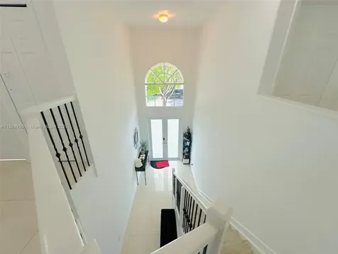 6082 SW 163rd Avenue Miami FL 33193