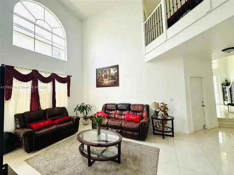 6082 SW 163rd Avenue Miami FL 33193