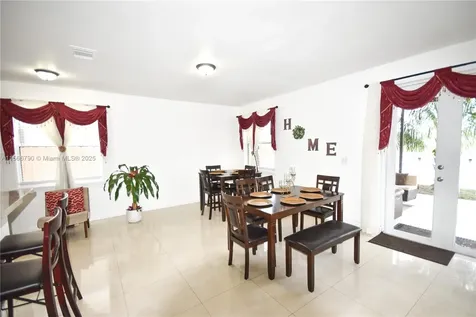 6082 SW 163rd Avenue Miami FL 33193