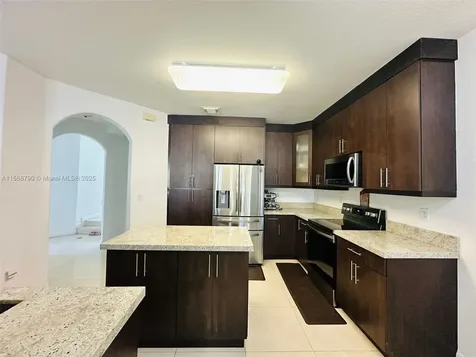 6082 SW 163rd Avenue Miami FL 33193