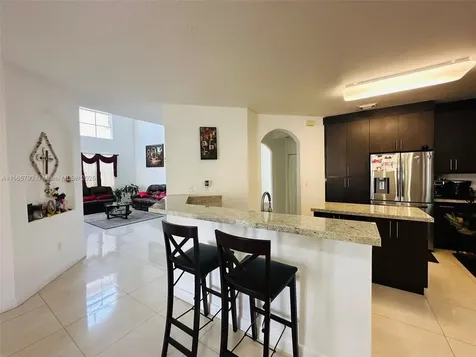 6082 SW 163rd Avenue Miami FL 33193