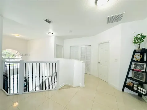 6082 SW 163rd Avenue Miami FL 33193