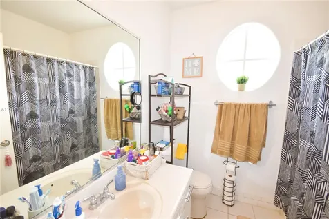 6082 SW 163rd Avenue Miami FL 33193