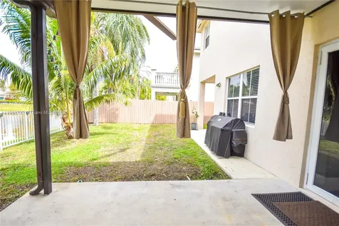 6082 SW 163rd Avenue Miami FL 33193