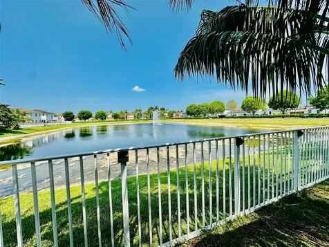 6082 SW 163rd Avenue Miami FL 33193