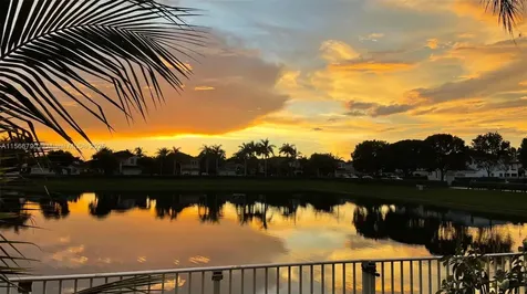 6082 SW 163rd Avenue Miami FL 33193