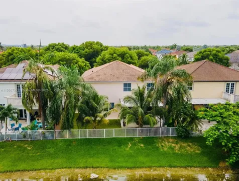 6082 SW 163rd Avenue Miami FL 33193