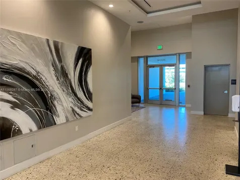 2820 NE 214th Street Aventura FL 33180