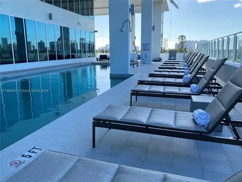 2820 NE 214th Street Aventura FL 33180