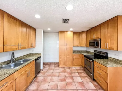 7450 NW 42nd Court Lauderhill FL 33319