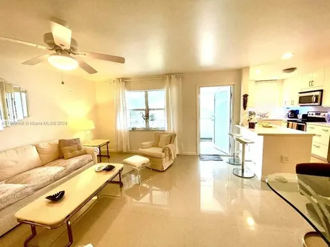 580 Egret Drive Hallandale Beach FL 33009