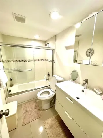 580 Egret Drive Hallandale Beach FL 33009