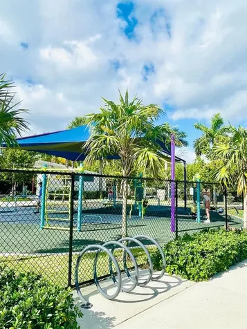 580 Egret Drive Hallandale Beach FL 33009