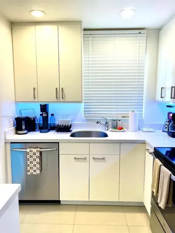 580 Egret Drive Hallandale Beach FL 33009