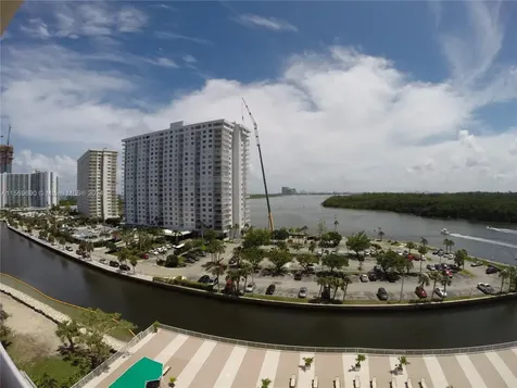 400 Kings Point Drive Sunny Isles Beach FL 33160