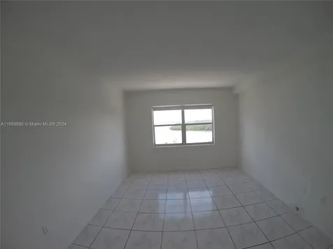 400 Kings Point Drive Sunny Isles Beach FL 33160