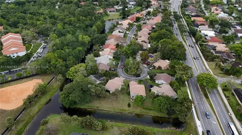 1410 Riverwood Lane Coral Springs FL 33071