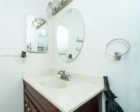 1410 Riverwood Lane Coral Springs FL 33071