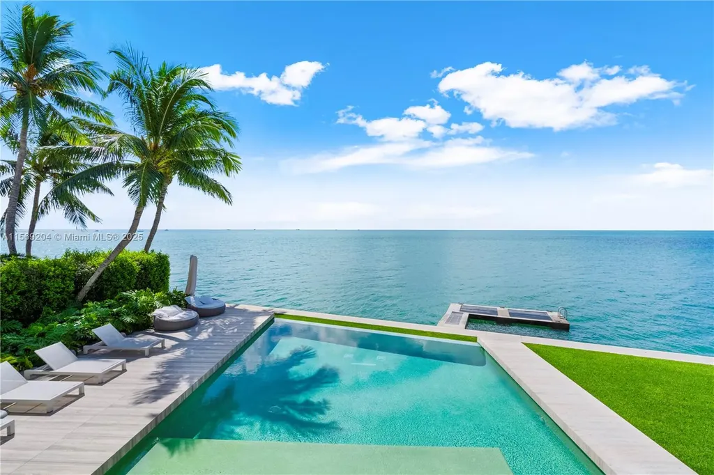 440 S Mashta Drive Key Biscayne FL 33149