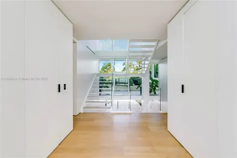 440 S Mashta Drive Key Biscayne FL 33149
