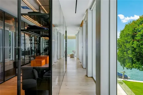 440 S Mashta Drive Key Biscayne FL 33149