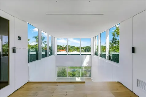 440 S Mashta Drive Key Biscayne FL 33149