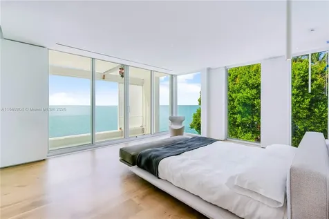 440 S Mashta Drive Key Biscayne FL 33149