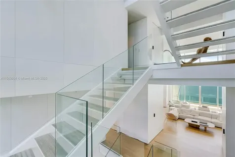 440 S Mashta Drive Key Biscayne FL 33149